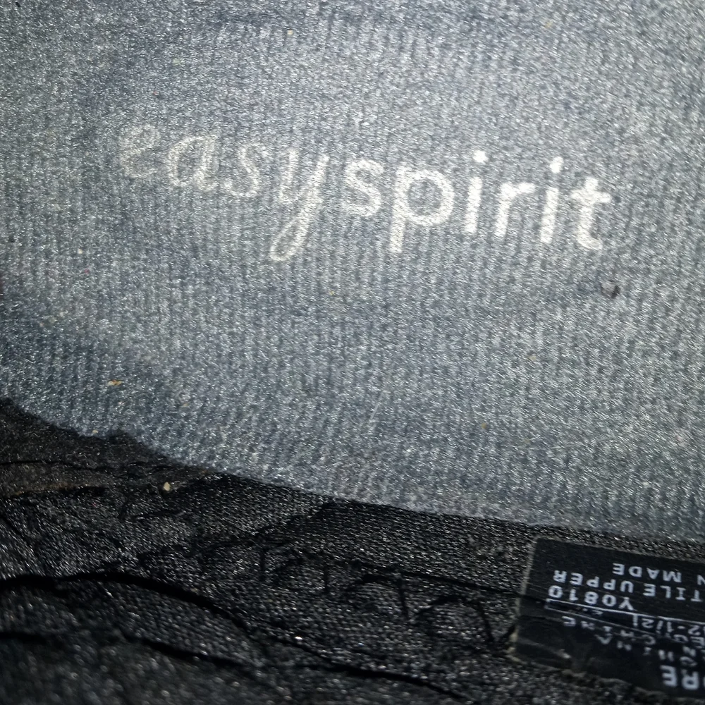 Easy Spirit - Picture 2 of 9